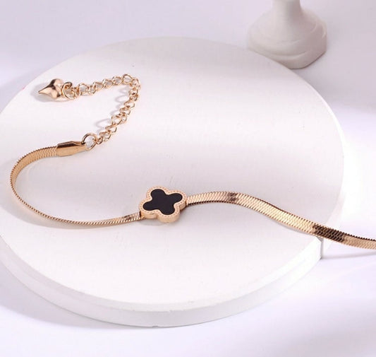 Snake Clover Bracelet